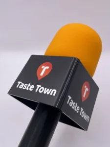 Taste Town festival Praha - branding mikrofonu - vlastní mikrofonní vlajka